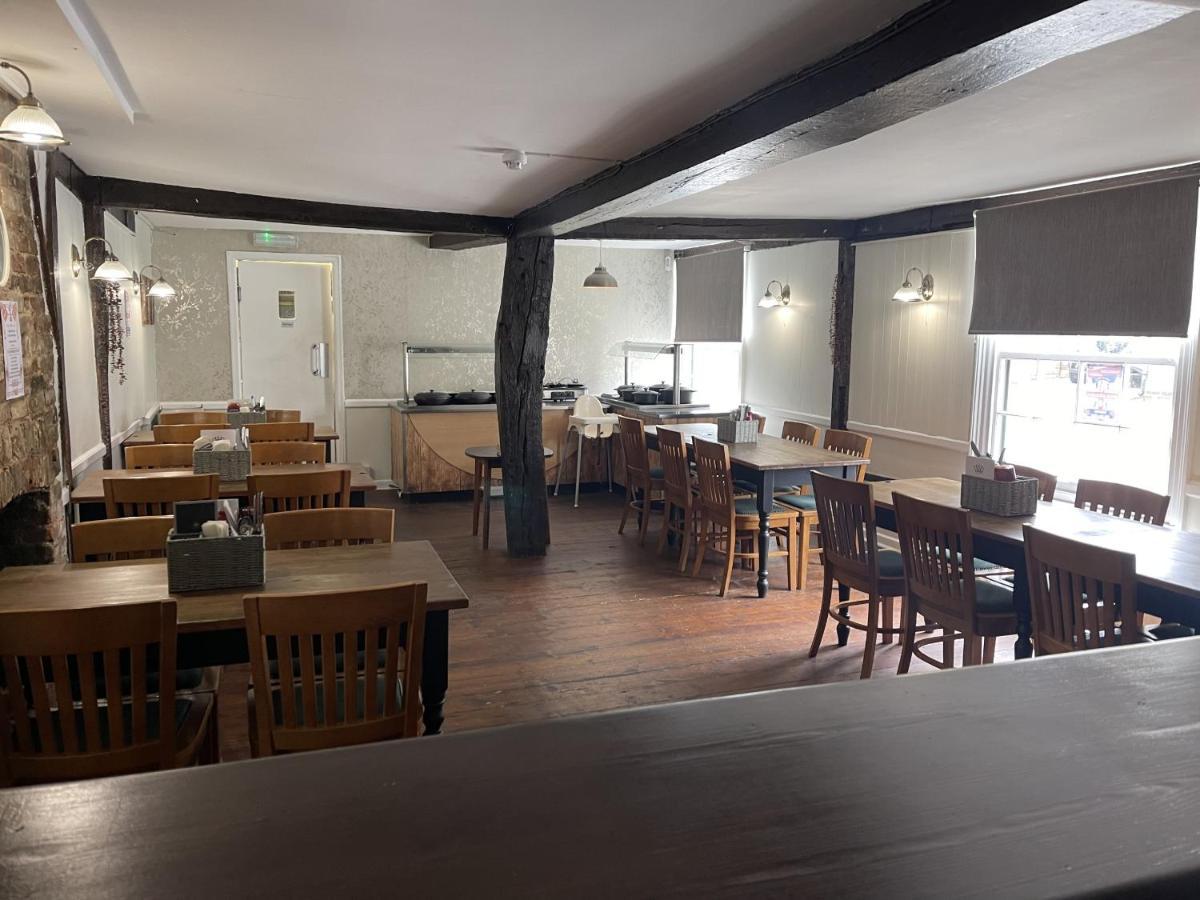 Queens Head Inn Saffron Walden Kültér fotó