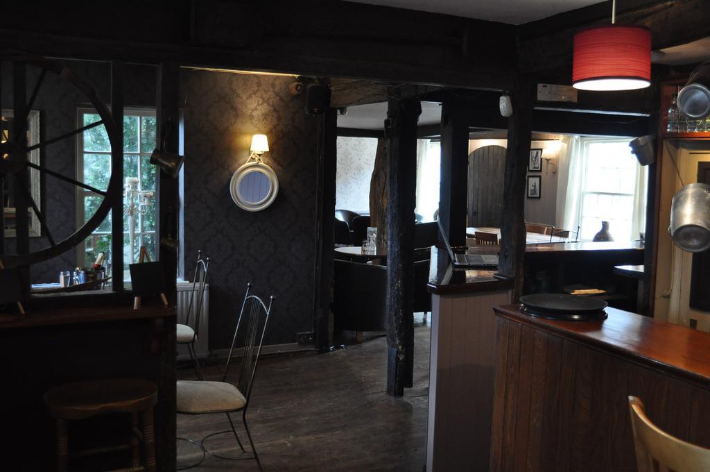 Queens Head Inn Saffron Walden Kültér fotó